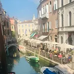 Affittacamere De L'osmarin Suites