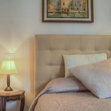 Гостевой дом De L'osmarin Suites