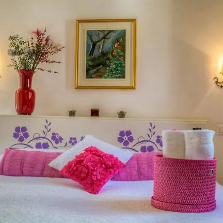 De L'osmarin Suites 3*