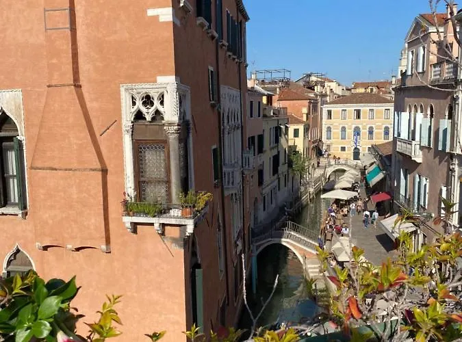 De L'osmarin Suites 3*