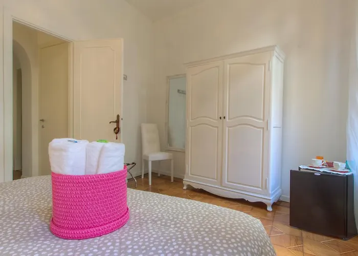 Penzion De L'osmarin Suites