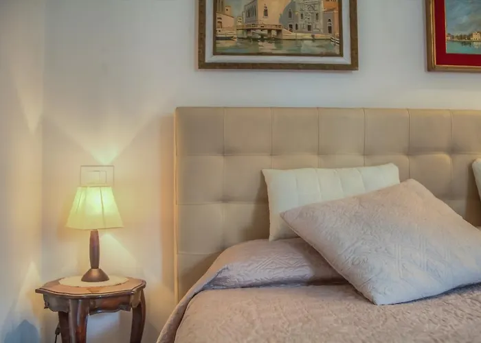 Gæstehus De L'osmarin Suites