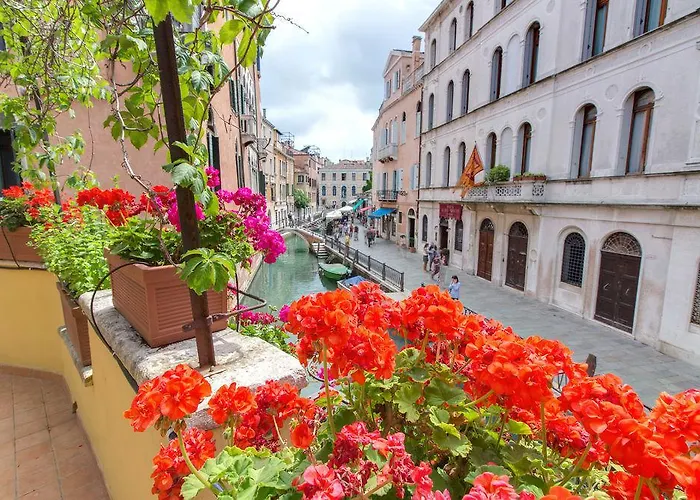 De L'osmarin Suites Penzion Benátky