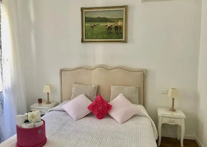 De L'osmarin Suites