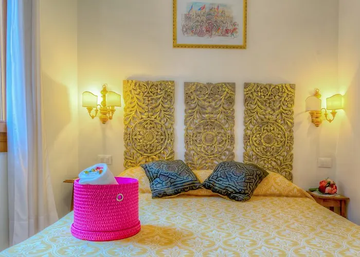 게스트하우스 De L'osmarin Suites 3*