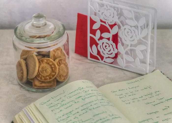 게스트하우스 De L'osmarin Suites 3*