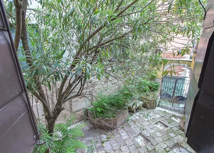 בית הארחה De L'osmarin Suites
