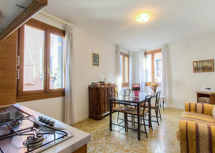 De L'osmarin Suites 3*