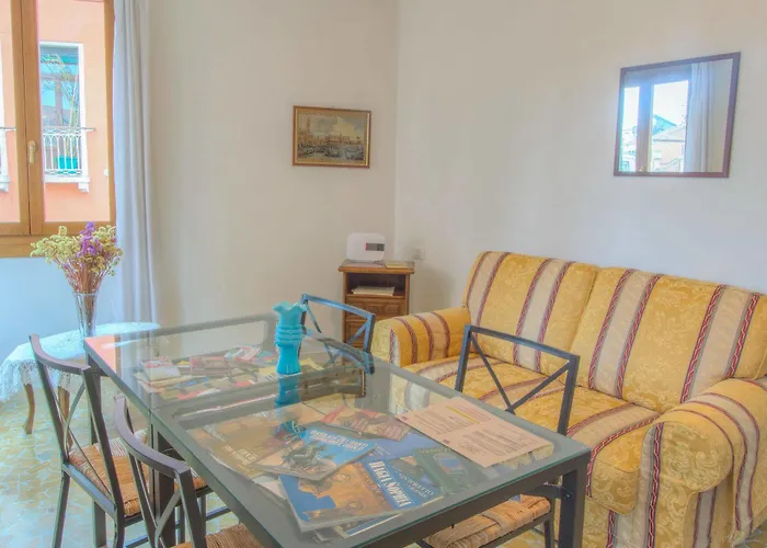 De L'osmarin Suites Pensión 3*