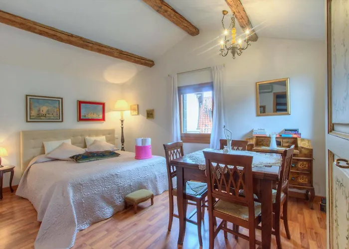 De L'osmarin Suites 3*