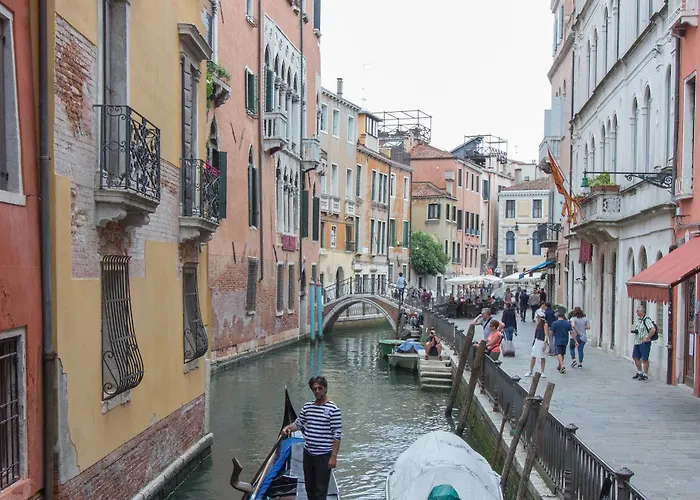 De L'osmarin Suites Venecia